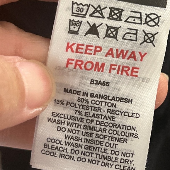 Gymshark Women's Retake Sweat Crew Sweatshirt in Black Size XXL MSRP $70 - Picture 4 of 9